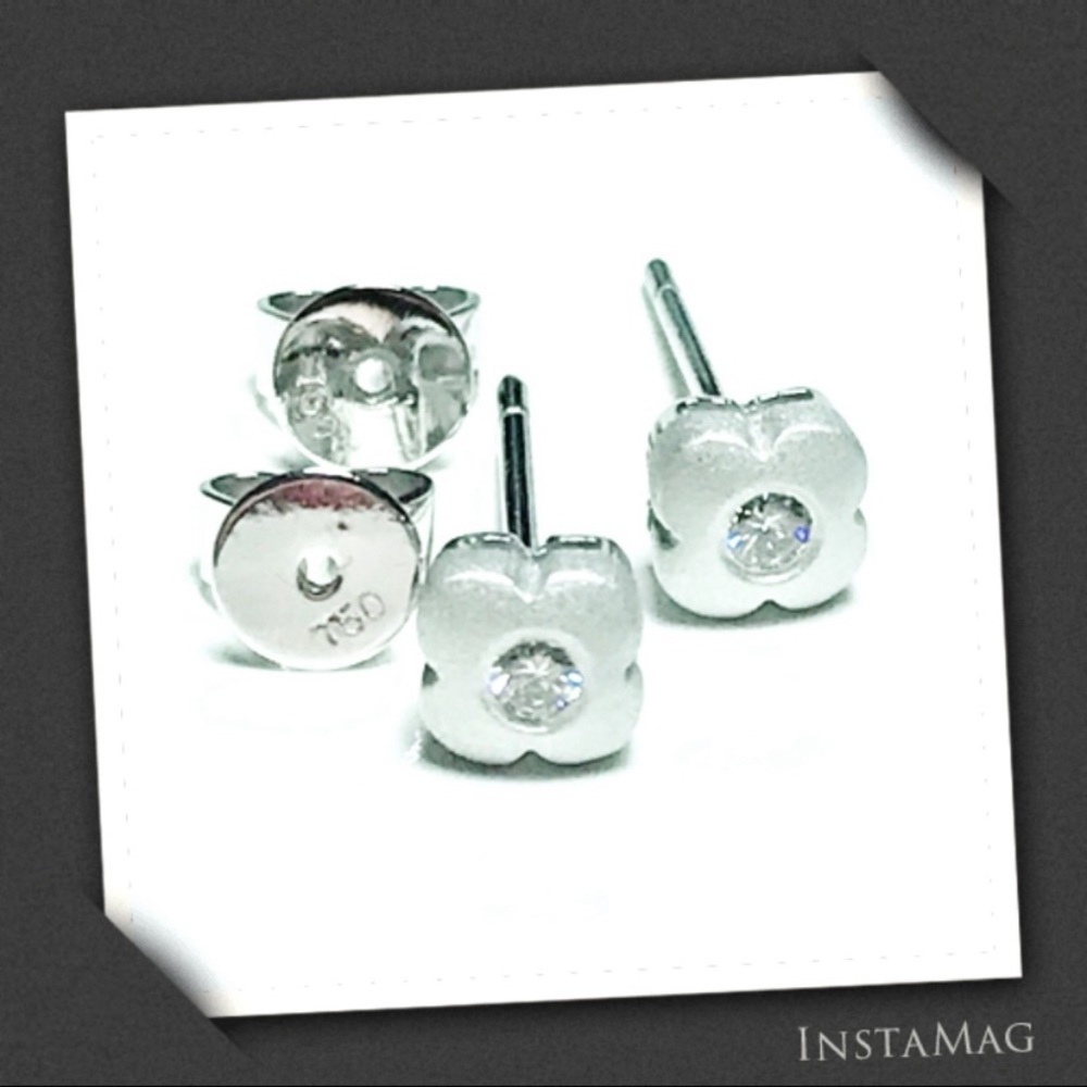 18KT WHITE GOLD & DIAMOND Flower Stud Earrings